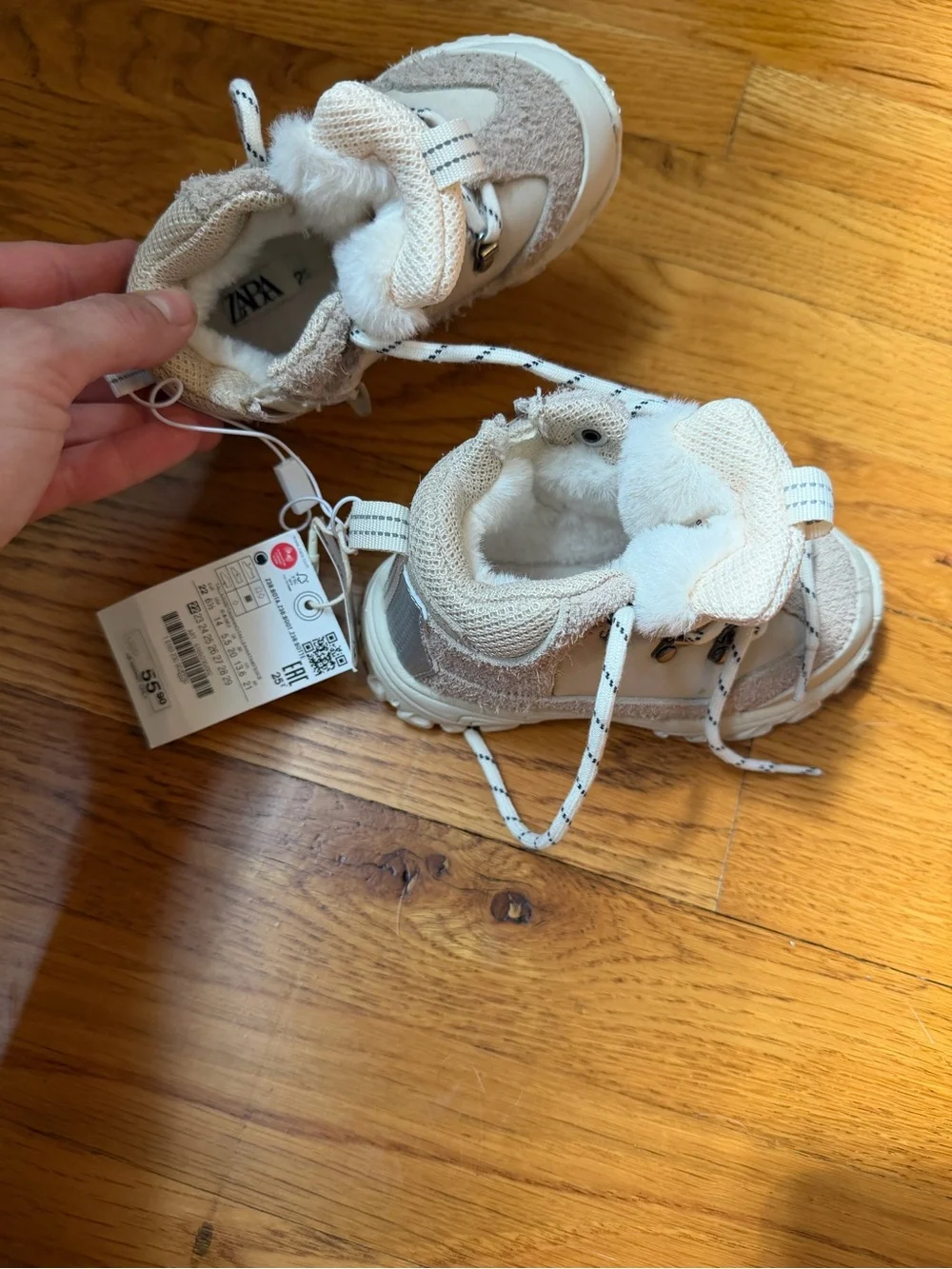 Cute and cozy Zara toddler boots